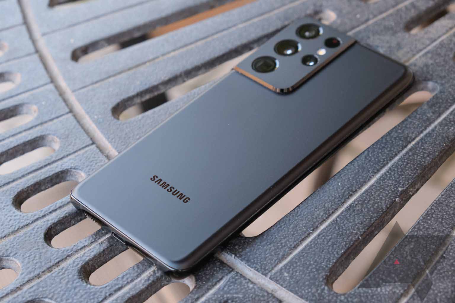 Có nên nâng cấp từ Samsung Galaxy S21 Ultra lên Samsung Galaxy S22 Ultra?