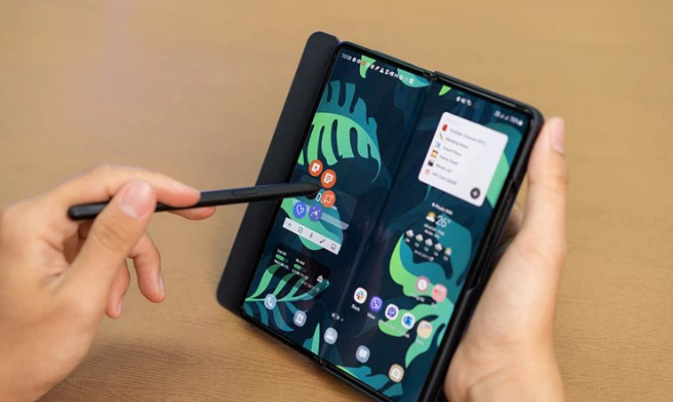 Xử lý mọi thách thức trong công việc với Samsung Galaxy Z Fold3 5G và S Pen